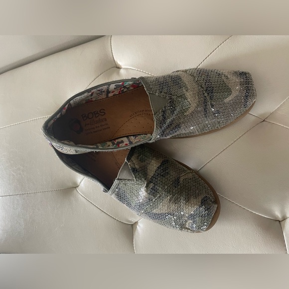 Bobs by Sketcher Shoes - Picture 3 of 3